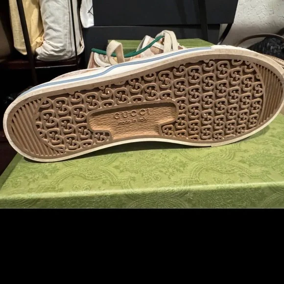 Gucci Floral Canvas Sneakers - Picture 4 of 9